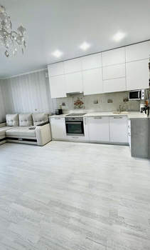 3-к квартира, вторичка, 70м2, 6/25 этаж