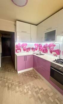 3-к квартира, вторичка, 74м2, 1/9 этаж