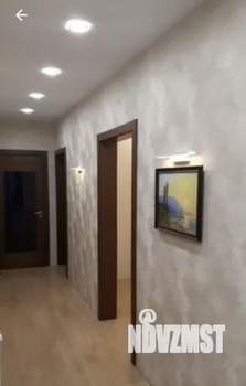 3-к квартира, вторичка, 70м2, 20/25 этаж