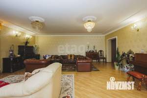 4-к квартира, вторичка, 161м2, 9/15 этаж