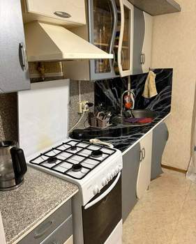 2-к квартира, вторичка, 56м2, 1/10 этаж