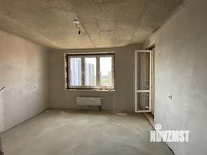 3-к квартира, вторичка, 42м2, 18/23 этаж