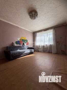 2-к квартира, вторичка, 47м2, 1/10 этаж