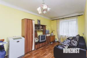 2-к квартира, вторичка, 42м2, 3/5 этаж