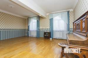 3-к квартира, вторичка, 104м2, 2/4 этаж