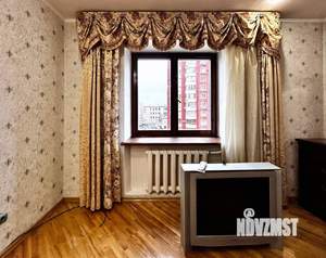 4-к квартира, вторичка, 161м2, 6/18 этаж