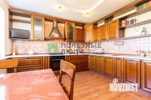 4-к квартира, вторичка, 165м2, 6/6 этаж