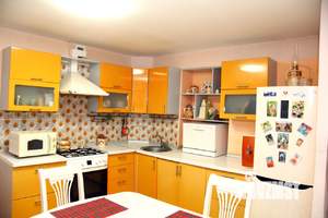 3-к квартира, вторичка, 74м2, 4/6 этаж