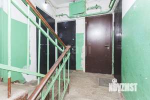 2-к квартира, вторичка, 42м2, 1/3 этаж