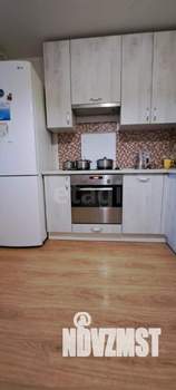 2-к квартира, вторичка, 60м2, 1/10 этаж