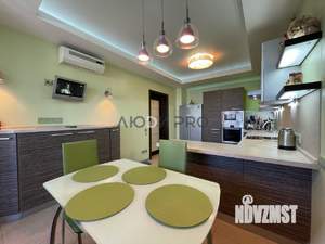 4-к квартира, вторичка, 136м2, 7/13 этаж