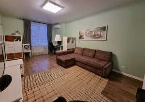 4-к квартира, вторичка, 130м2, 2/18 этаж