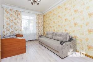 2-к квартира, вторичка, 57м2, 1/5 этаж