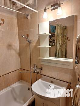 4-к квартира, вторичка, 74м2, 9/10 этаж