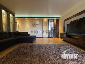 4-к квартира, вторичка, 136м2, 7/13 этаж