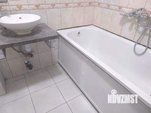 2-к квартира, вторичка, 60м2, 1/3 этаж