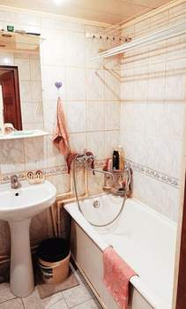 2-к квартира, вторичка, 43м2, 1/9 этаж