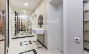 2-к квартира, вторичка, 61м2, 1/4 этаж