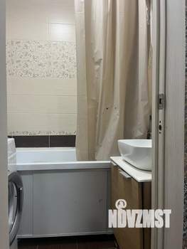 2-к квартира, вторичка, 52м2, 1/9 этаж