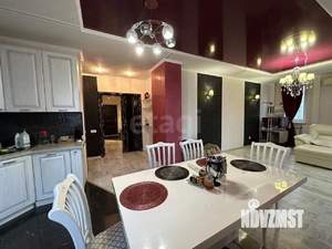 4-к квартира, вторичка, 130м2, 8/17 этаж