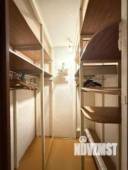 3-к квартира, вторичка, 63м2, 6/9 этаж