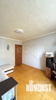 3-к квартира, вторичка, 74м2, 1/9 этаж