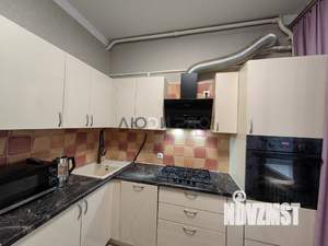 2-к квартира, вторичка, 61м2, 1/3 этаж