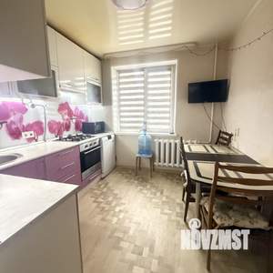 3-к квартира, вторичка, 74м2, 1/9 этаж