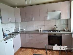 4-к квартира, вторичка, 74м2, 9/10 этаж