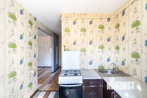 2-к квартира, вторичка, 40м2, 1/5 этаж
