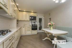 2-к квартира, вторичка, 70м2, 1/9 этаж