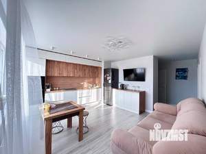 3-к квартира, вторичка, 55м2, 23/27 этаж