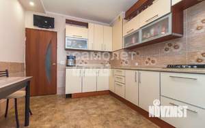 2-к квартира, вторичка, 63м2, 10/10 этаж