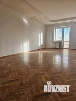 4-к квартира, вторичка, 129м2, 11/15 этаж