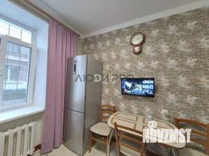 2-к квартира, вторичка, 61м2, 1/3 этаж