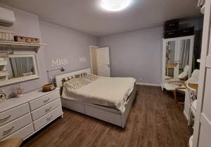 4-к квартира, вторичка, 130м2, 2/18 этаж