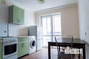 2-к квартира, вторичка, 64м2, 6/18 этаж