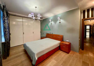 4-к квартира, вторичка, 110м2, 3/15 этаж