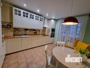 4-к квартира, вторичка, 130м2, 2/18 этаж