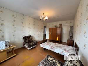 4-к квартира, вторичка, 81м2, 1/10 этаж