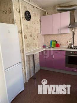 2-к квартира, вторичка, 43м2, 3/5 этаж