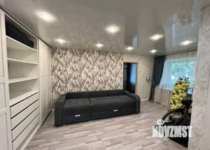 2-к квартира, вторичка, 42м2, 1/5 этаж