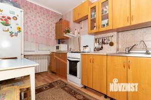 3-к квартира, вторичка, 60м2, 1/9 этаж