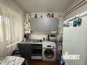 2-к квартира, вторичка, 40м2, 1/4 этаж