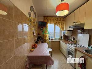 3-к квартира, вторичка, 60м2, 9/9 этаж