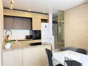 4-к квартира, вторичка, 90м2, 3/10 этаж