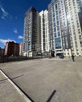 4-к квартира, вторичка, 130м2, 6/25 этаж