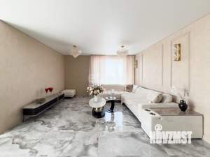 3-к квартира, вторичка, 101м2, 23/33 этаж