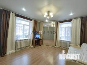 2-к квартира, вторичка, 61м2, 1/3 этаж