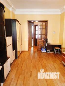 3-к квартира, вторичка, 80м2, 1/4 этаж